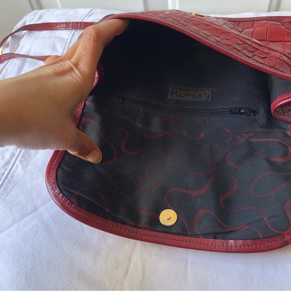 VINTAGE CARLOS FALCHI CROC 🐊 EMBOSSED LEATHER SHOULDER BAG - Picture 8 of 15